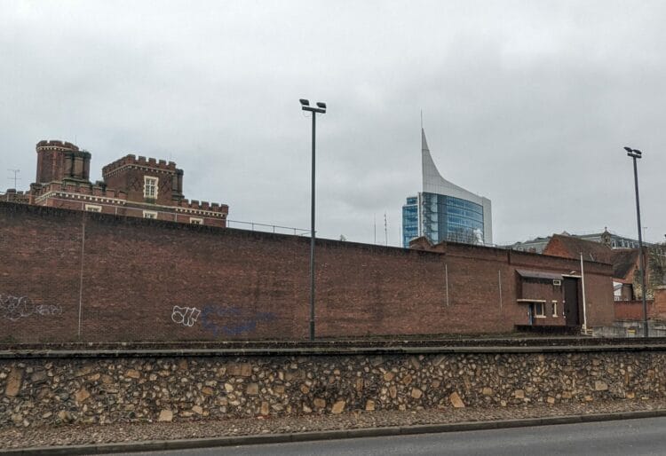 Thames Valley Police has submitted an application for temporary use of Reading Gaol for firearms training, Reading Borough Council has announced. Picture: Jake Clothier