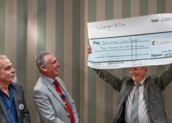 Borough 41 Club theatre trip raises thousands for Macmillan Cancer