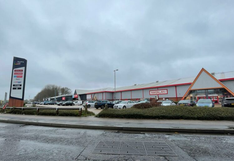 Reading retail park