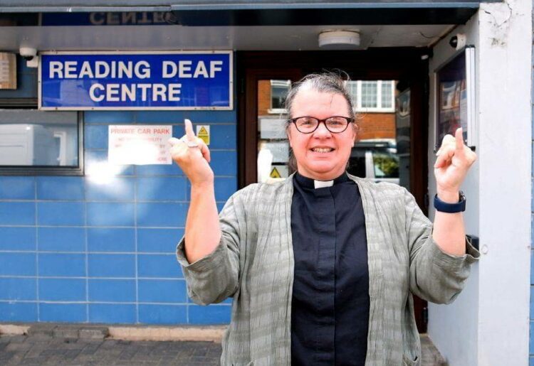 Reading deaf centre