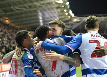 PICTURE GALLERY: Reading FC improve play-off hopes with win over Wrexham