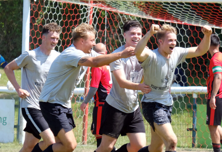 Celebrations for Harts of Bracknell Stags. Pic: Andrew Batt.