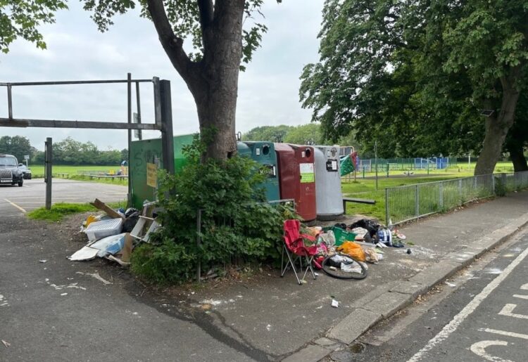 Fly tipping in Reading
