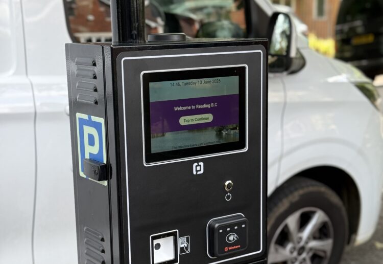 Parking metres in Reading cause confusion over 'advanced payments'