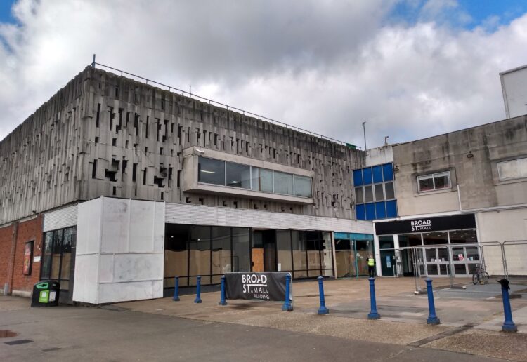 The rear of Broad Street Mall in Reading town centre, where 644 apartments contained in residential towers are planned. Credit: James Aldridge, Local Democracy Reporting Service