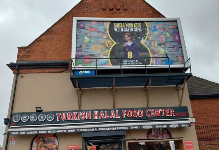 The paper sheet advertising board at the former Wellington Arms pub at 72 Whitley Street, Katesgrove, Reading. Credit: James Aldridge, Local Democracy Reporting Service