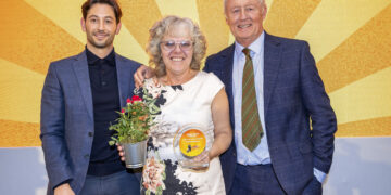 PRIDE OF READING AWARDS: Kathryn Burgoyne wins Neighbourhood Champion