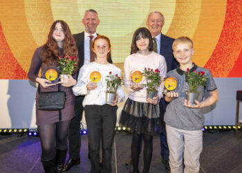 PRIDE OF READING AWARDS: Dmytro Verekh, Oleksandra Shevchuk, Saniie  Osmanova, Olena Chyzhevska win The Chris Tarrant Award