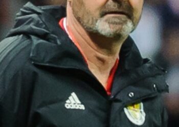 Former Reading FC manager achieves World Cup qualification with Scotland