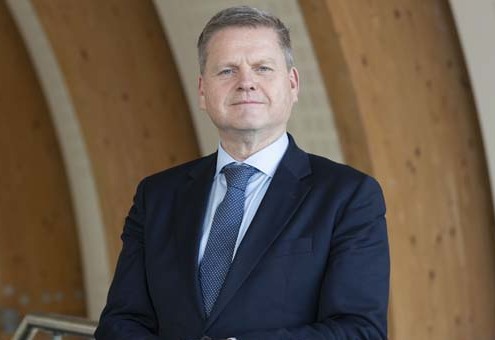 Prof Robert Van de Noort