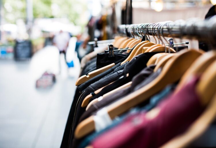 Charity shop Picture: Pixabay