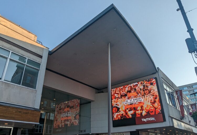 Broad Street Mall celebrated the spirit of giving, going above and beyond to support the community through a series of heartfelt initiatives.