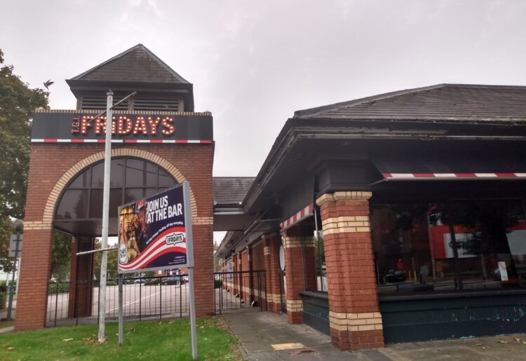 The TGI Fridays which could be closed and demolished to make way for hundreds of homes as there are plans to redevelop Reading Station Shopping Park. Credit: James Aldridge, Local Democracy Reporting Service