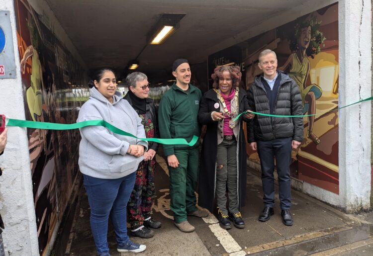 Reading Central MP Matt Rodda, Mayor of Reading Cllr Alice Mpofu-Coles, and members of the Katesgrove Community Association mark the unveiling of a bright new mural in the IDR underpass near County Lock, Central Reading. Picture: Jake Clothier