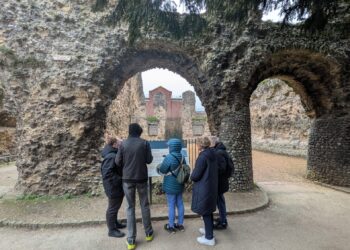 Contacting the past: Berkshire Vision hosts tailored tactile tour of historical sites in Reading
