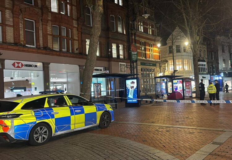 A police cordon around a tent being used by a homeless person in Broad Street, Reading town centre. Credit: James Aldridge, Local Democracy Reporting Service