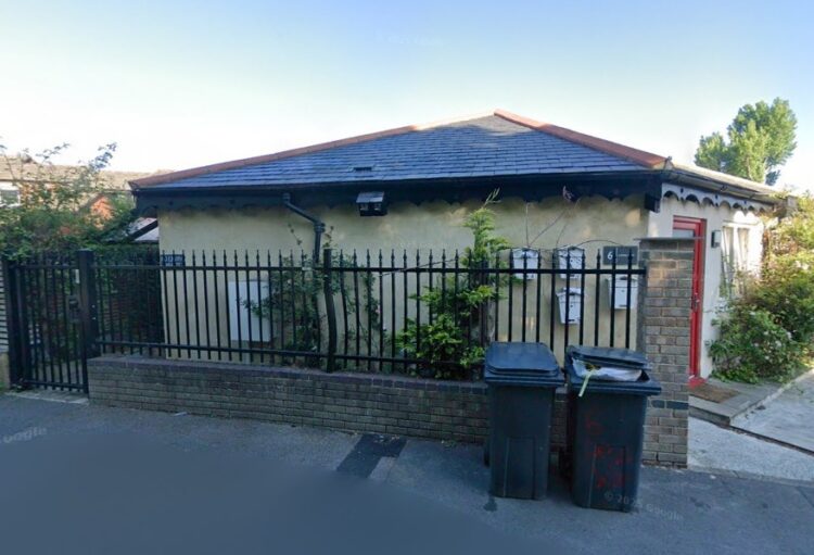 Rooms in Canal Way, Reading, near the Fishermans Cottage pub. Credit: Google Maps