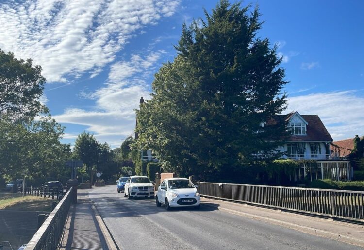 Drivers crossing one of the bridges over the River Thames at Sonning. Credit: James Aldridge, Local Democracy Reporting Service