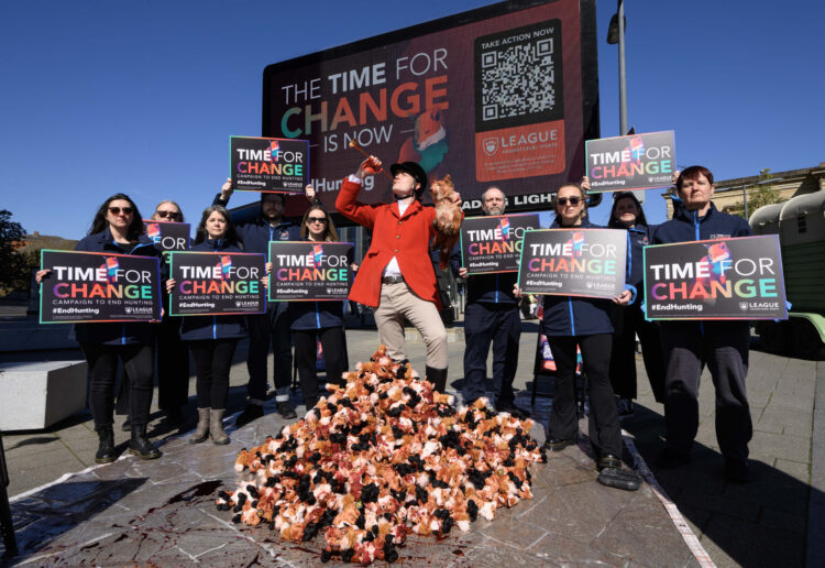 Fox hunt protest at Reading Station