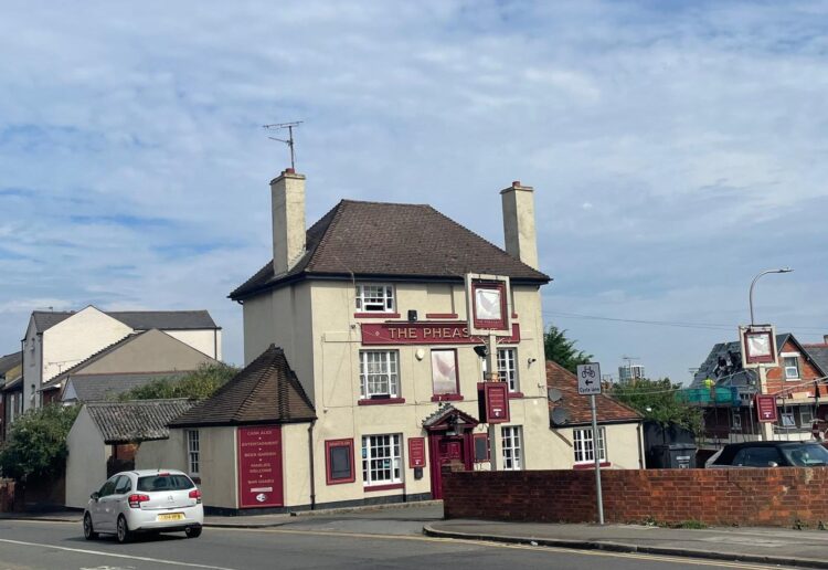 The Pheasant pub in Whitley Street, Reading. Credit: James Aldridge, Local Democracy Reporting Service