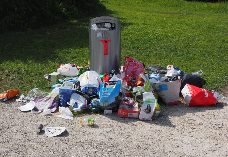 New YouGov research commissioned by the charity Crimestoppers suggests waste crime is having a serious effect on communities across the South East. Picture: HANS, via Pixabay