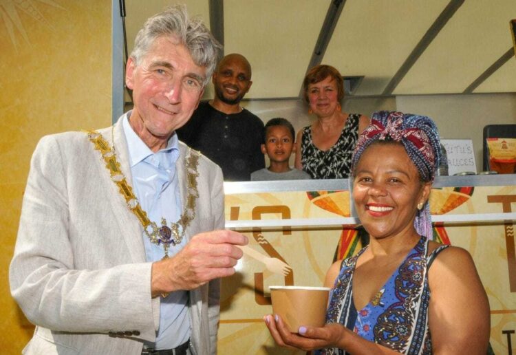 So long and thanks for all the fosolia: the celebrated Reading food vendor set to shutter after marking its 20th anniversary this year. Pictured: former Mayor of Reading Tony  Page with owner Tutu Melaku. Picture by Steve Smyth