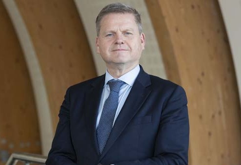 Prof Robert Van de Noort