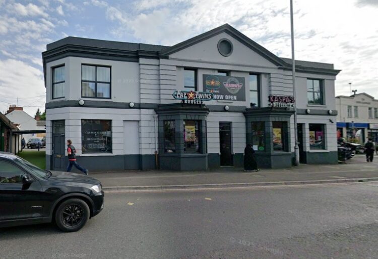 Fat Twins and Kaspas at The Granby Tavern in Cemetery Junction, East Reading, with new occupant Mallu Nest to the left. Credit: Google Maps