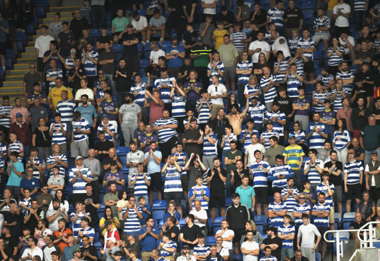 Reading FC fans