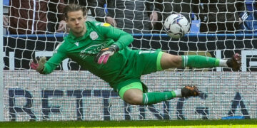 Orjan Nyland in action for Reading