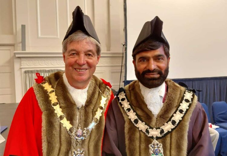 Councillor Paul Gittings (Labour, Coley), the Mayor of Reading 2026/27, with his deputy, cllr Amjad Tarar (Labour, Battle), at the annual meeting of Reading Borough Council. Credit: James Aldridge, Local Democracy Reporting Service