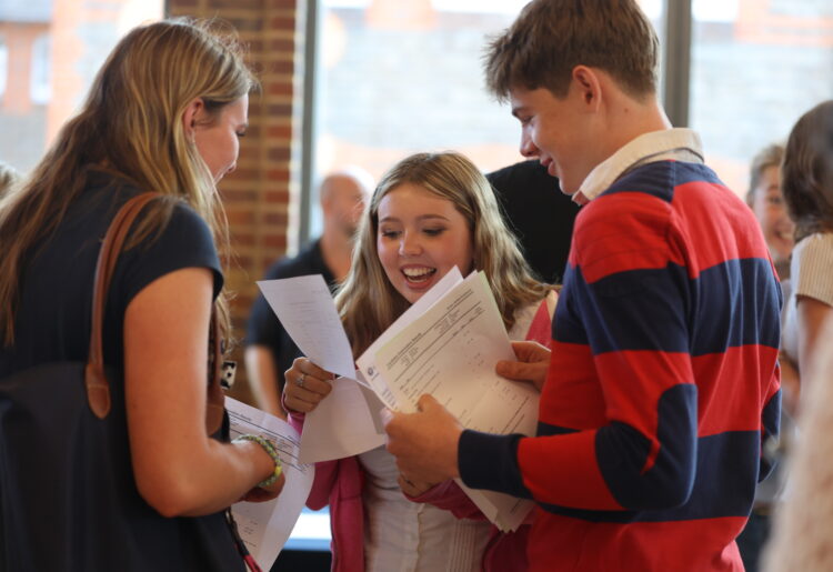 Leighton Park School