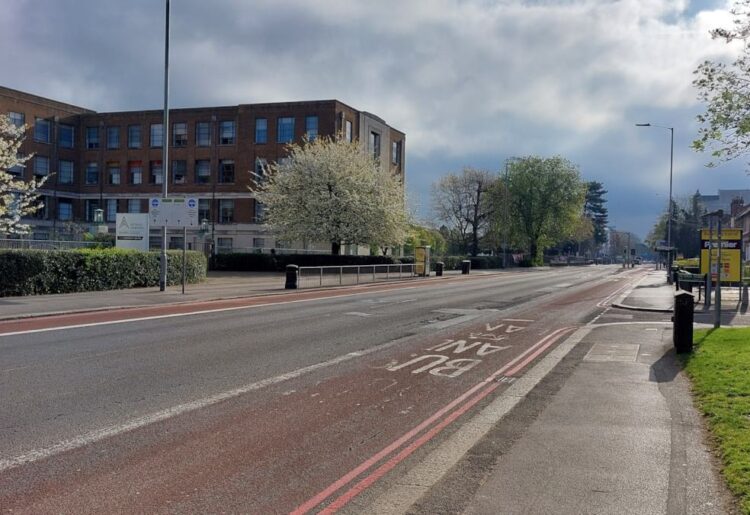 Reading Borough Council has put forward changes which would help reduce accidents involving vehicles turning left across the bus lane on Kings Road. Picture: Reading Borough Council