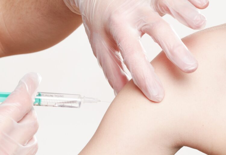 Pregnant women and children across the South East are being encouraged to get their flu vaccine as the NHS begins its annual flu vaccination programme. Picture: Angelo Esslinger via Pixabay