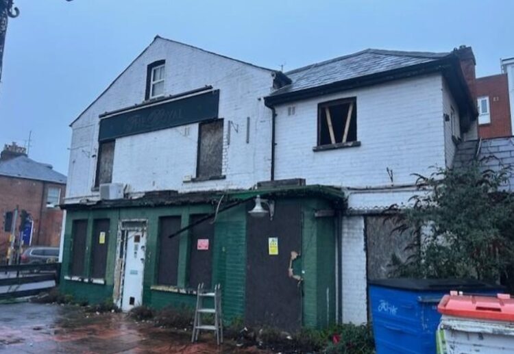 The former Battle Inn pub at the junction of Bedford Road and Oxford Road in Reading. Credit: Anrish Properties Ltd